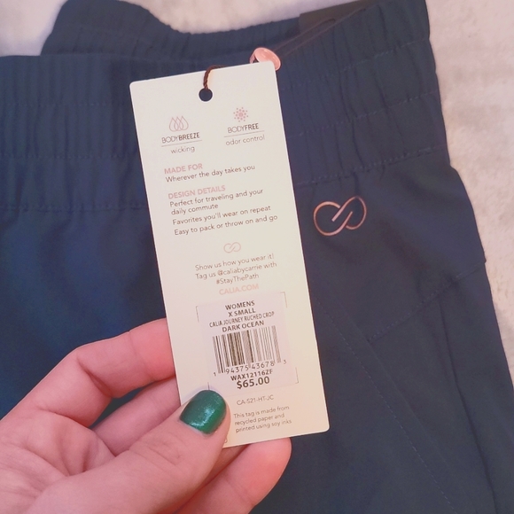 CALIA by Carrie Underwood Mid Rise Crop Pants - Picture 2 of 4